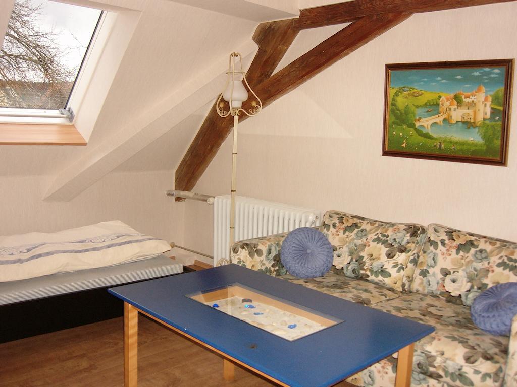 Ferienwohnung Neureuth Schillingsfürst Zimmer foto